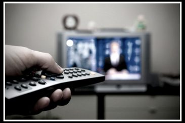 ADOLESCENTES MARPLATENSES Y CONSUMO DE TV E INTERNET